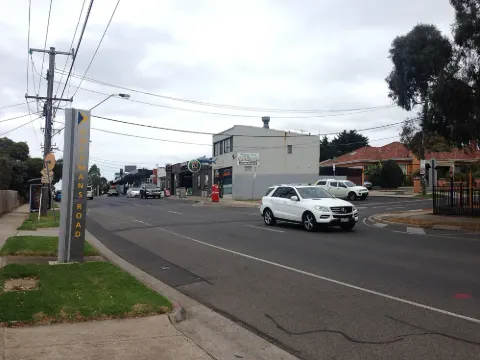 Hoffmans Road shops, Niddrie