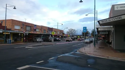 Glengala Village shops in Sunshine West